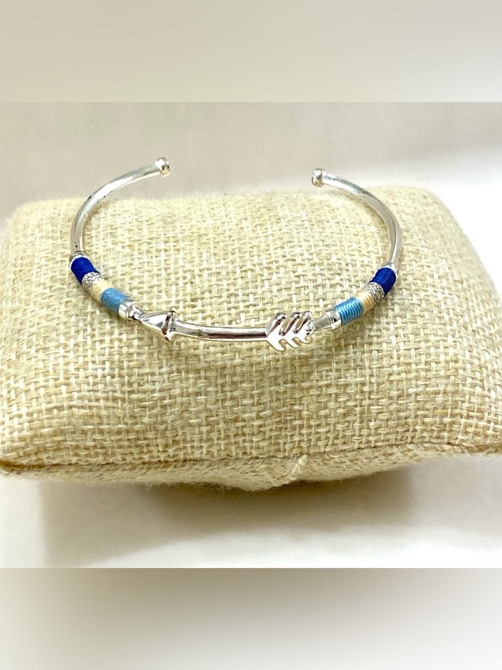 Stella & Dot Voyager Arrow Cuff Bracelet Silver Blue Wrapped Thread Boho Bangle 